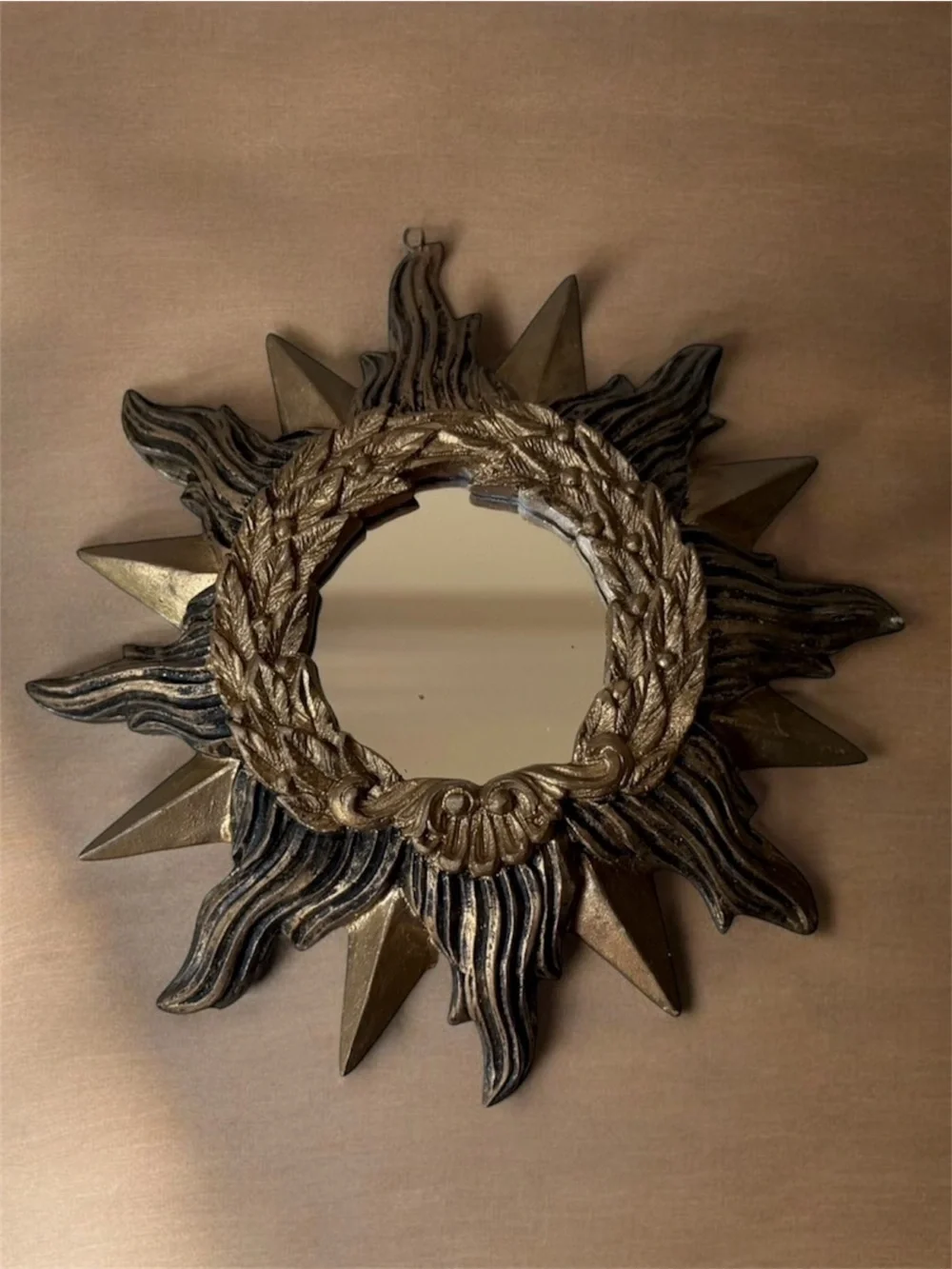 Decorative Sunburst Wall Mirror in Antique Gold
